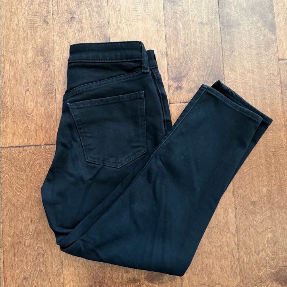 EUC old navy black jeans size 4petite